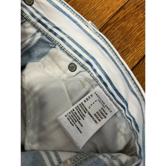 American Eagle The Mom Jeans Pinstriped Women's Size 8 High Rise Straight Leg - Picture 4 of 5
